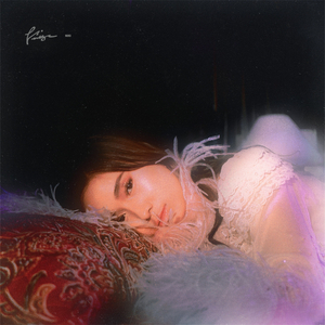 体育生爽擼又大又粗的雞巴自慰
